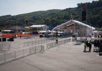 event navsteva papeza 2021 pódium